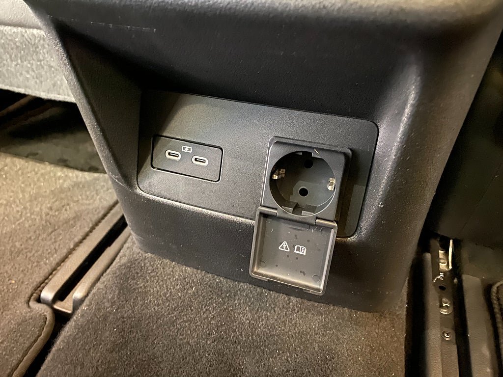 Vehicle Image 39