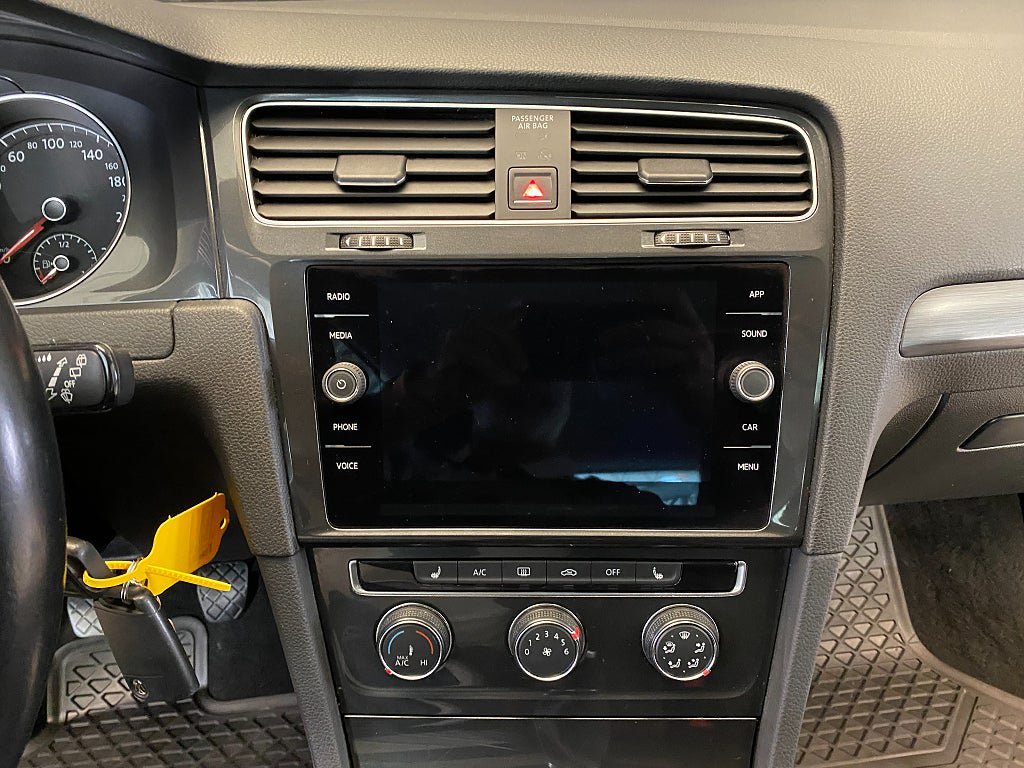 Vehicle Image 38