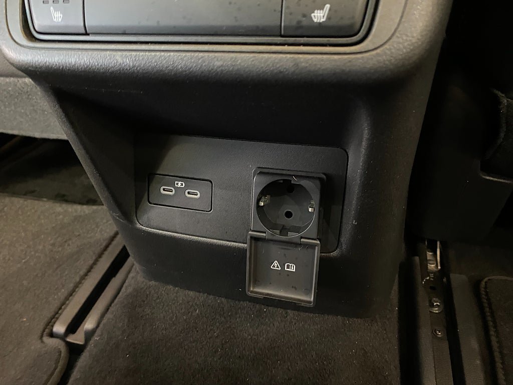 Vehicle Image 40