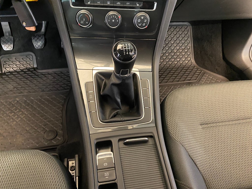 Vehicle Image 40