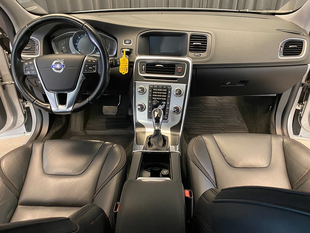 Vehicle Image 38