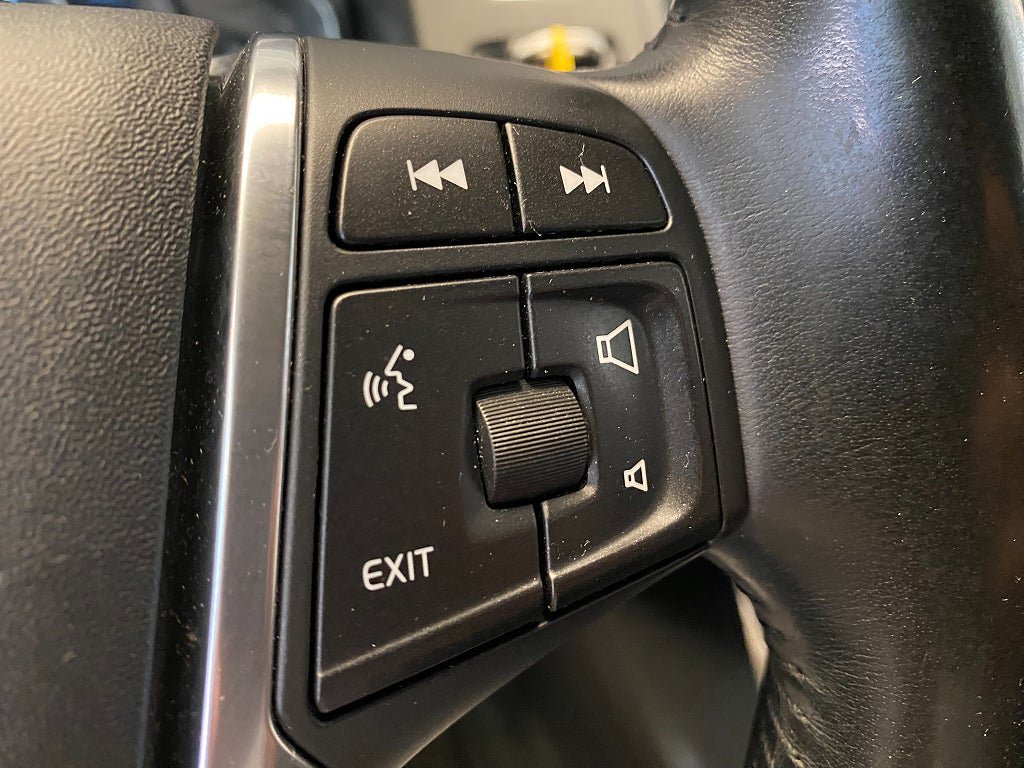 Vehicle Image 52