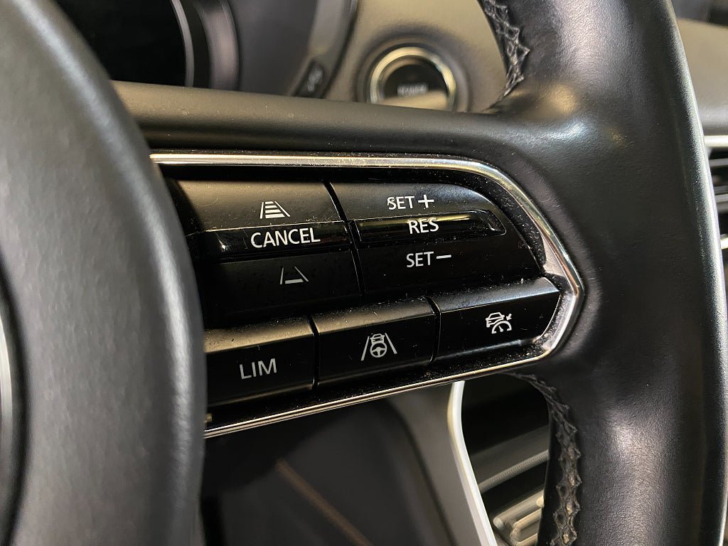 Vehicle Image 73