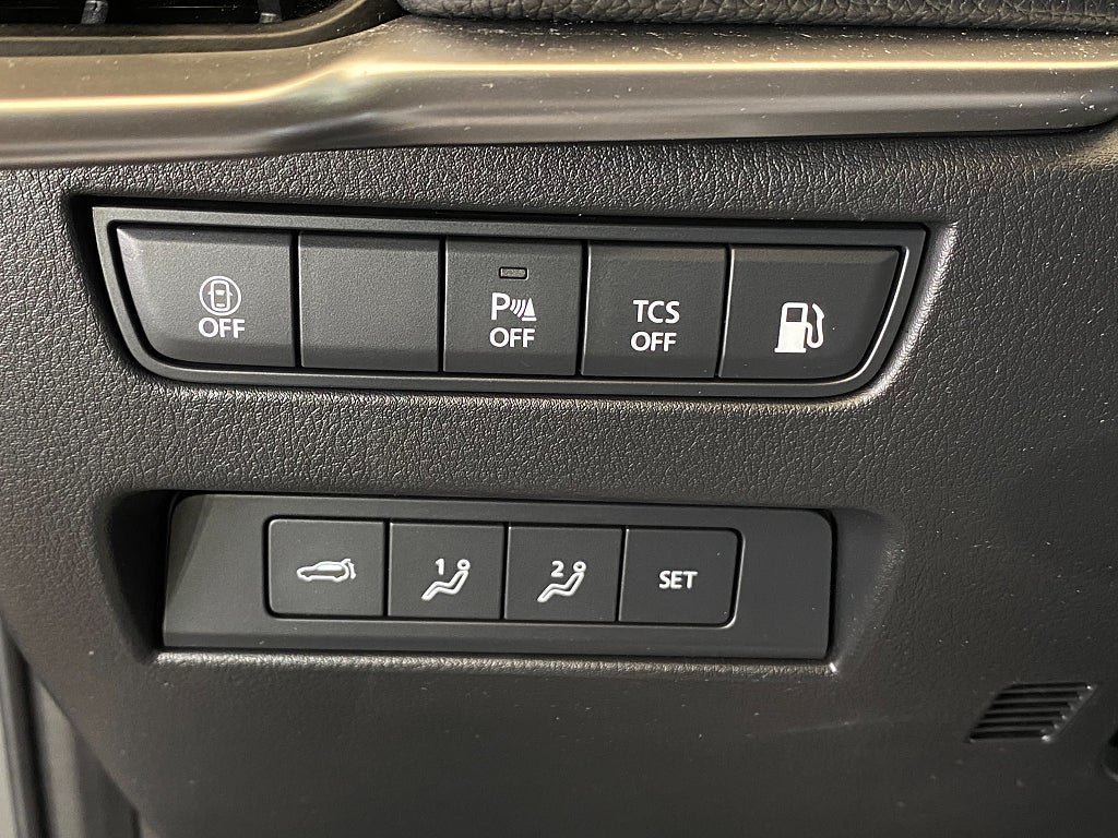 Vehicle Image 76