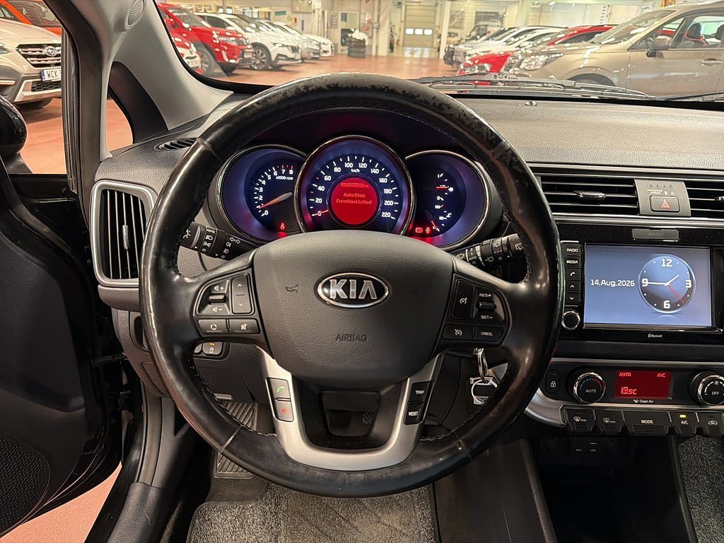 Vehicle Image 15
