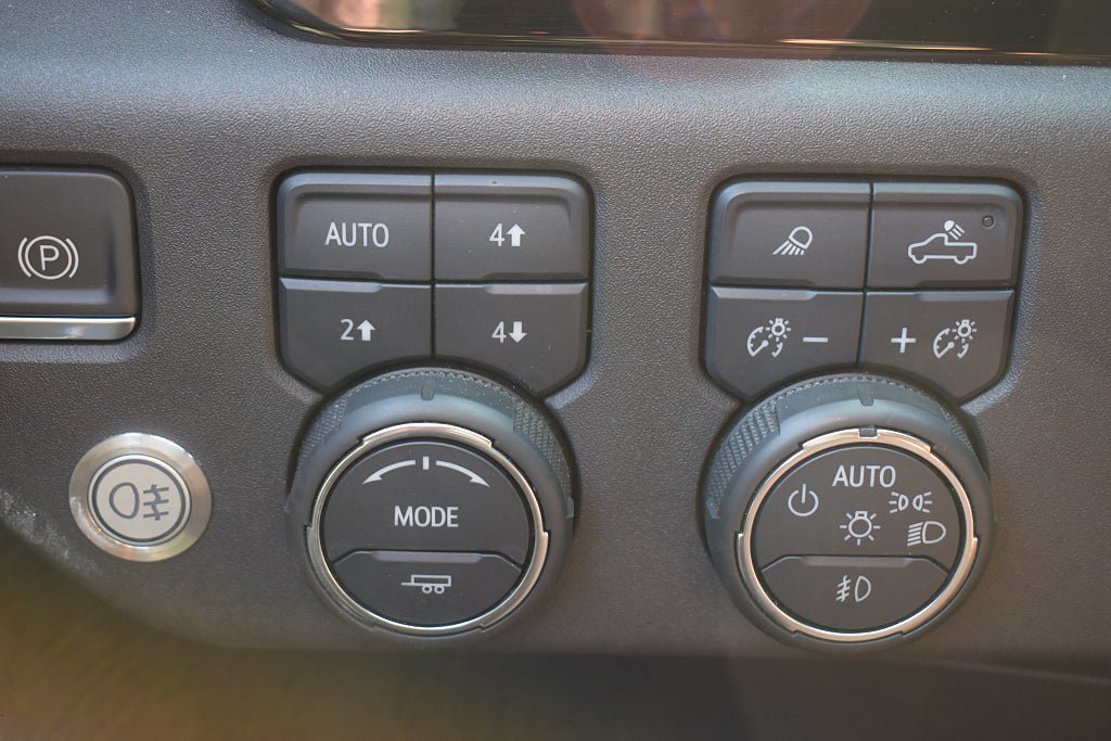 Vehicle Image 17