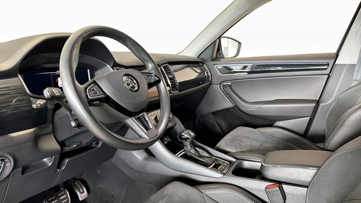 Vehicle Image 7