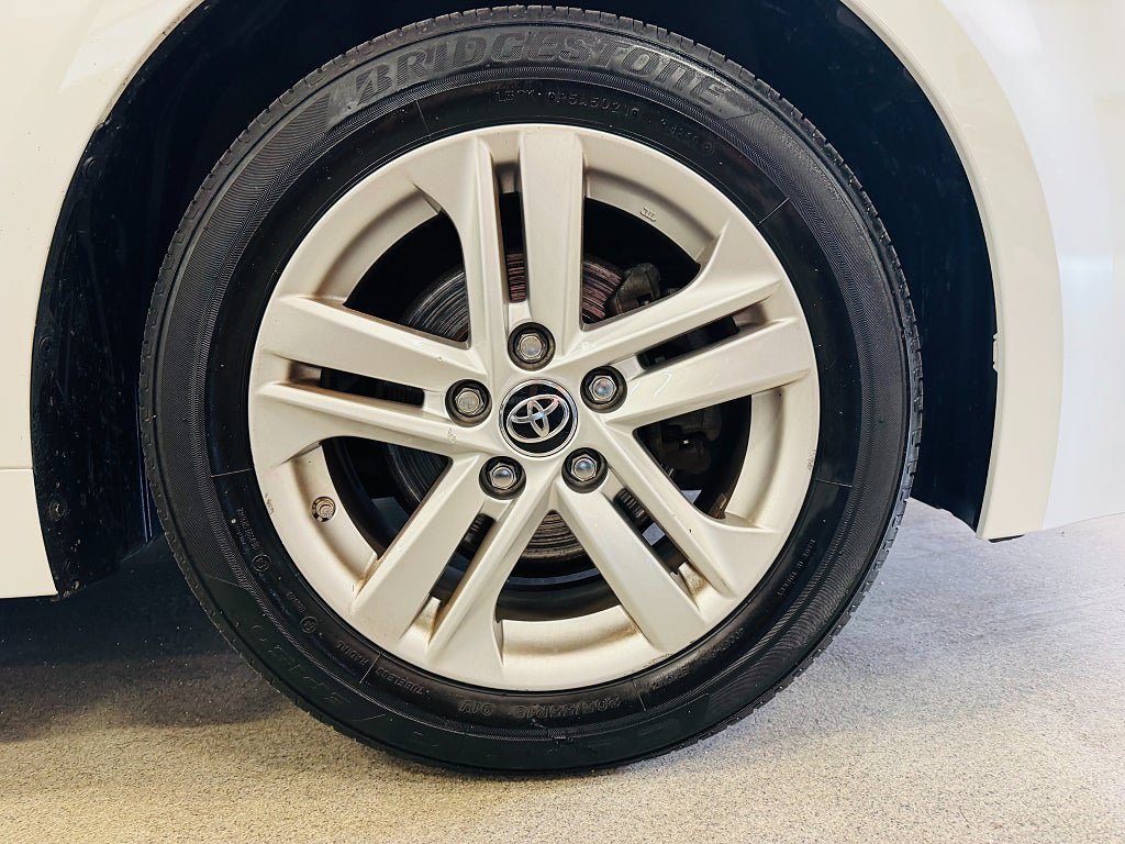 Vehicle Image 11