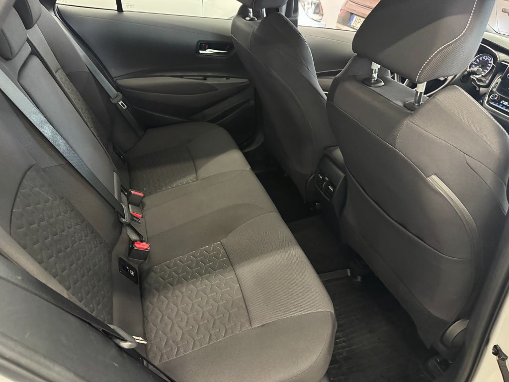 Vehicle Image 18