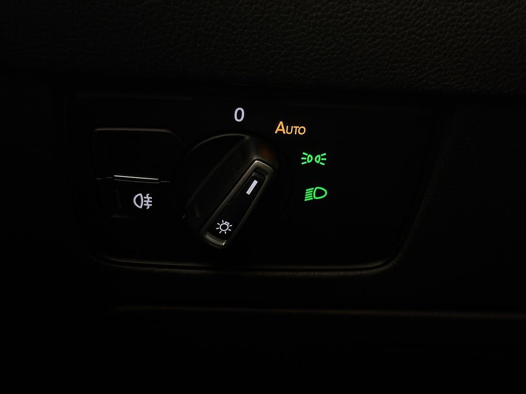 Vehicle Image 27