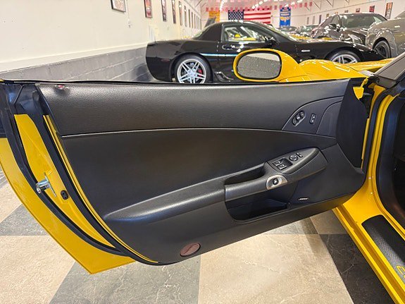 Vehicle Image 27