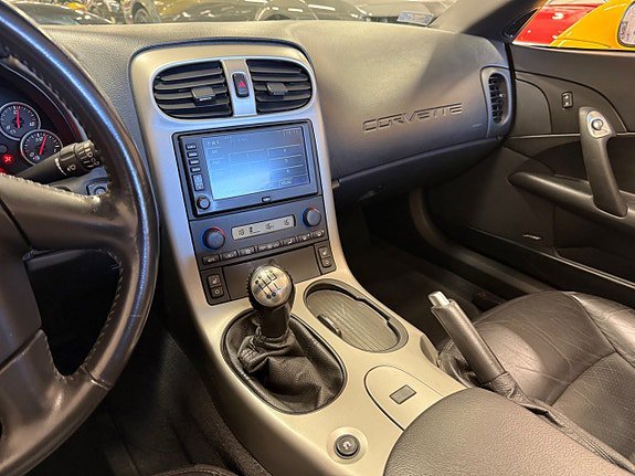 Vehicle Image 29