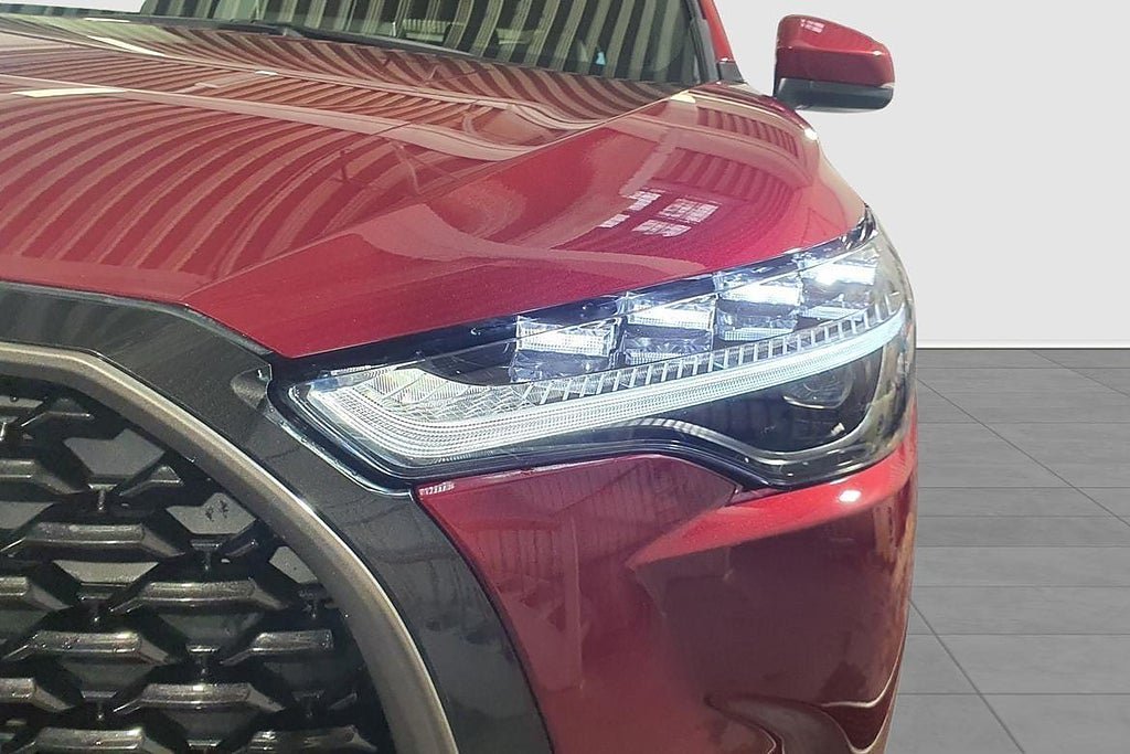 Vehicle Image 10