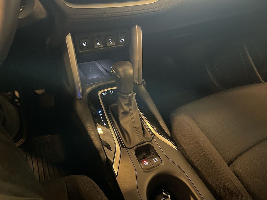 Vehicle Image 14
