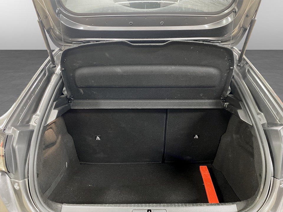 Vehicle Image 17