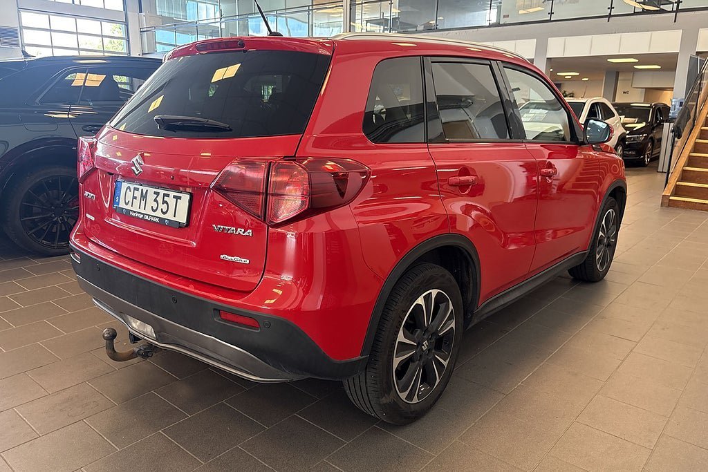 Vehicle Image 9