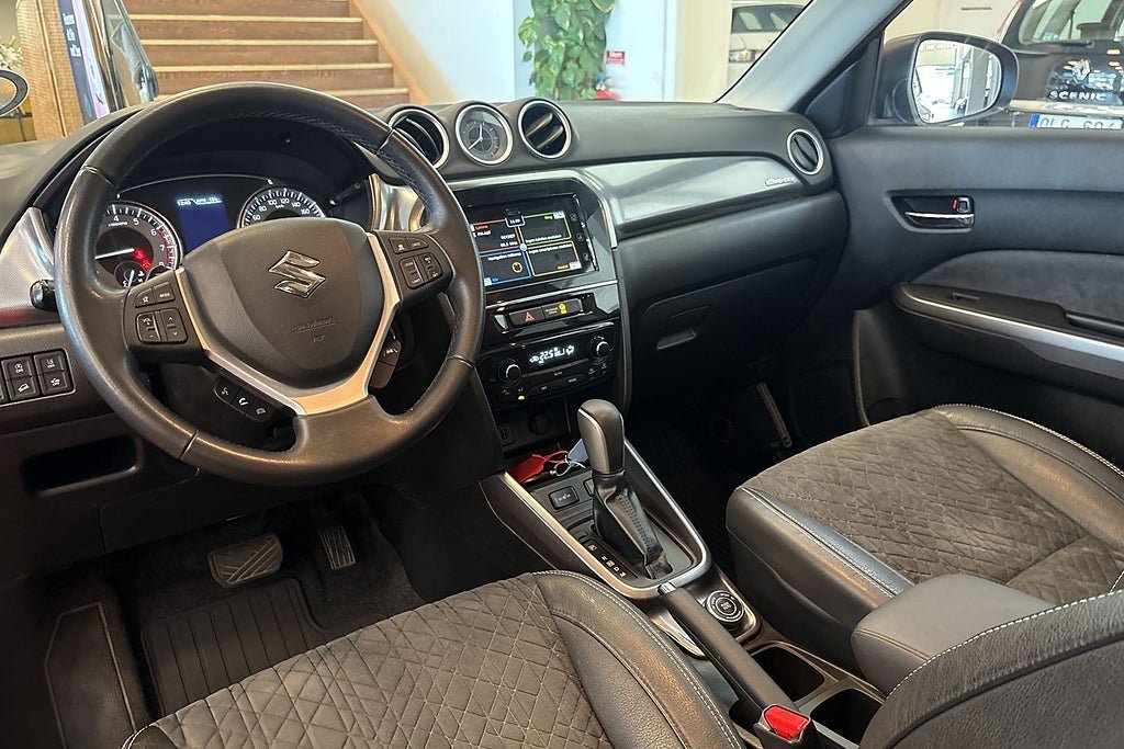 Vehicle Image 14