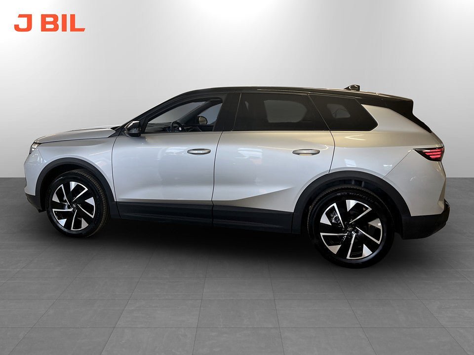 Vehicle Image 17