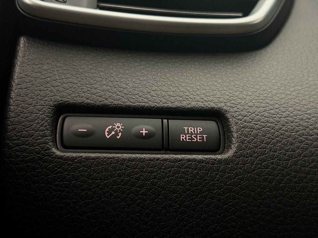 Vehicle Image 28