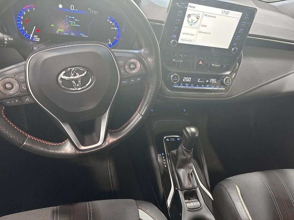 Vehicle Image 12