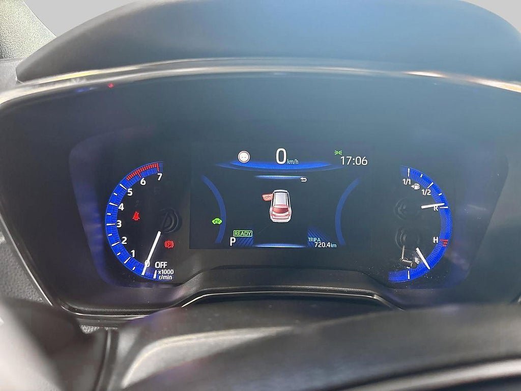 Vehicle Image 15