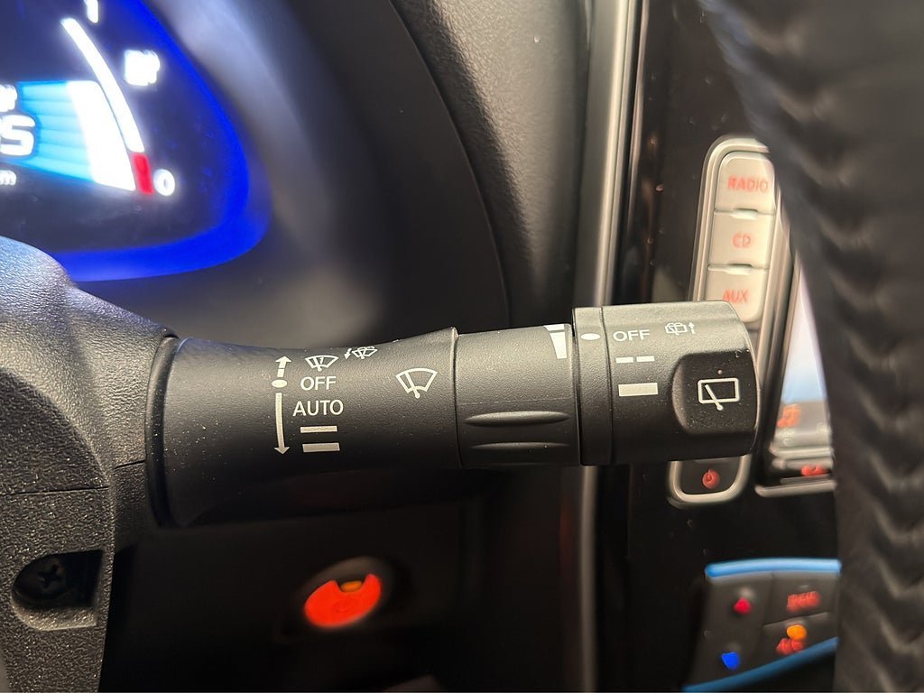 Vehicle Image 26