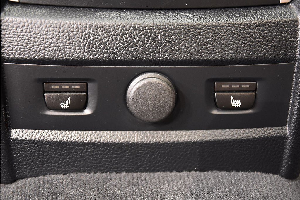 Vehicle Image 27