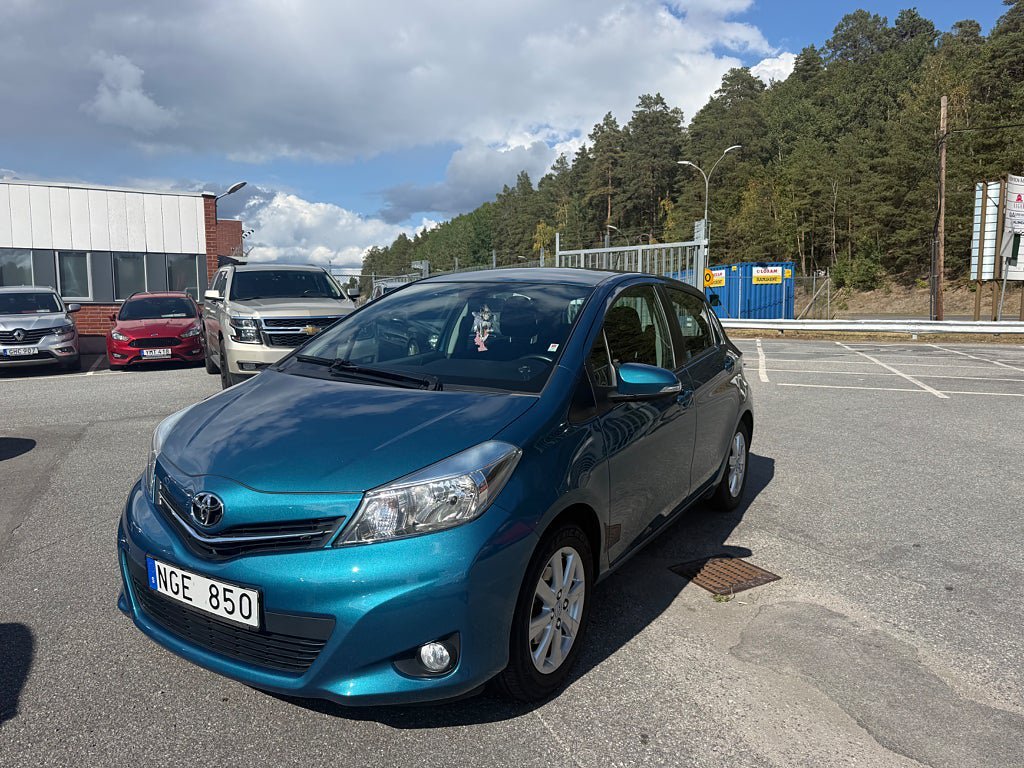 Vehicle Image 1