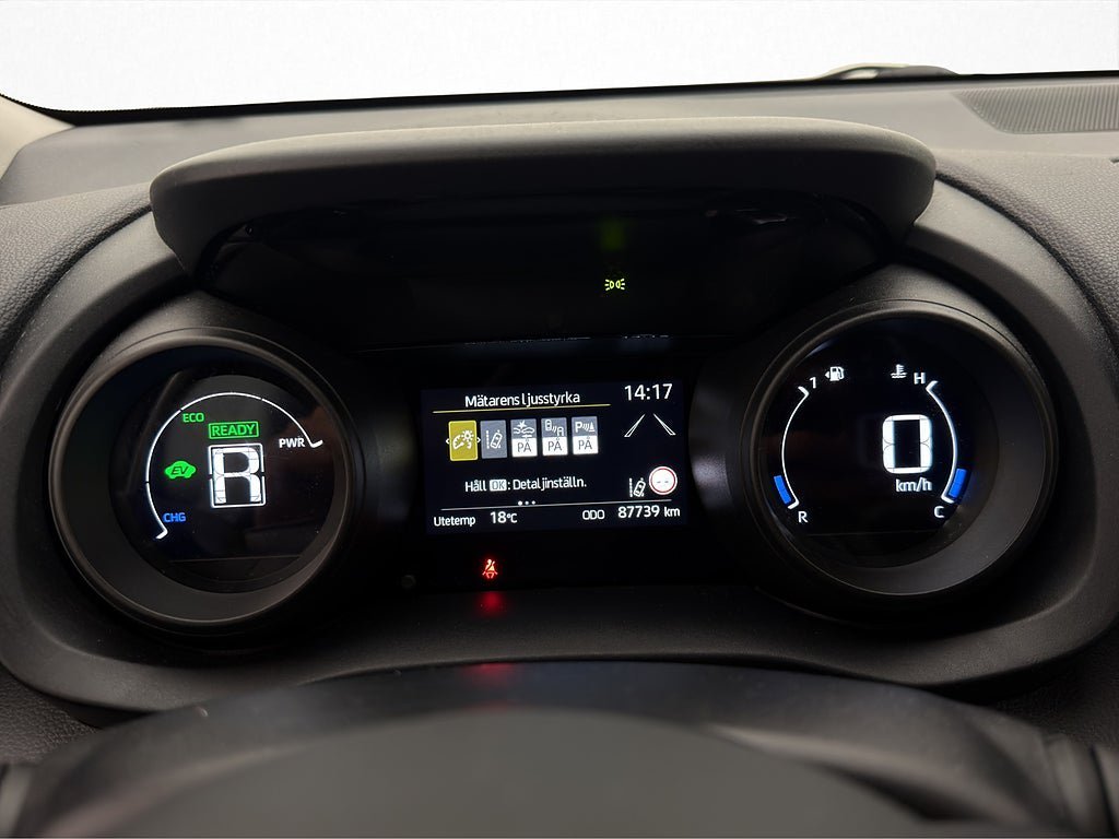 Vehicle Image 18