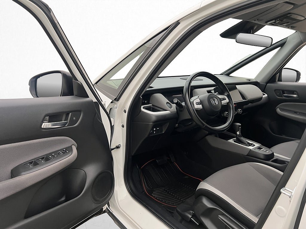 Vehicle Image 10
