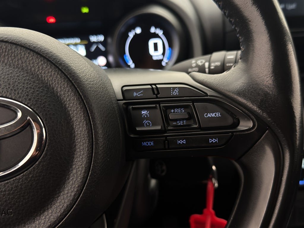 Vehicle Image 19