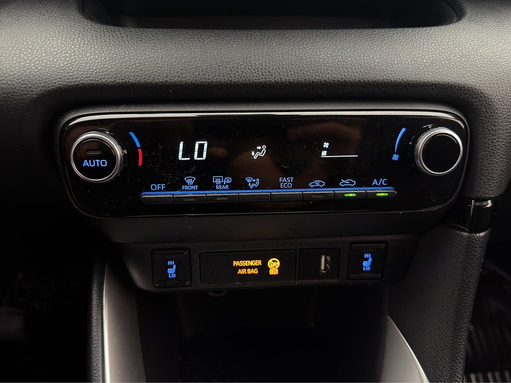 Vehicle Image 22