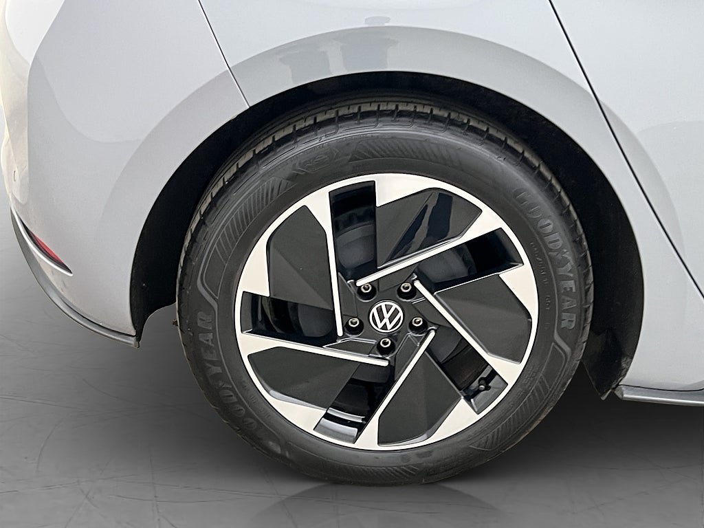 Vehicle Image 31