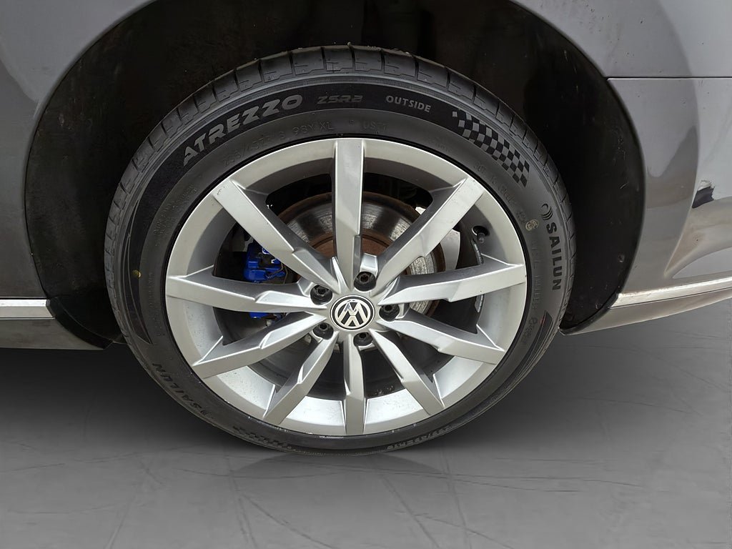 Vehicle Image 35