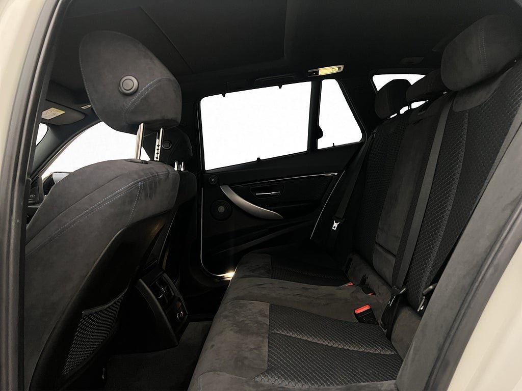 Vehicle Image 27