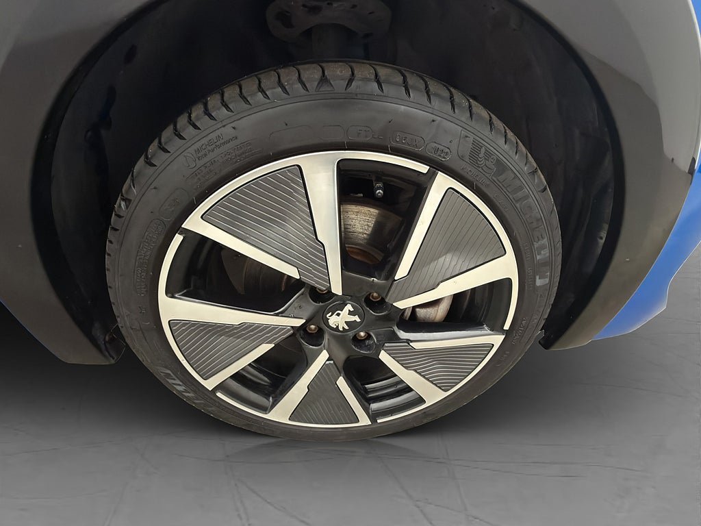 Vehicle Image 35