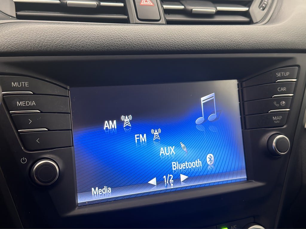 Vehicle Image 22