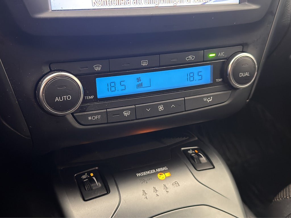 Vehicle Image 24