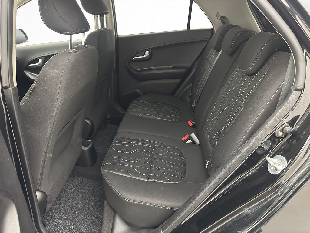 Vehicle Image 21