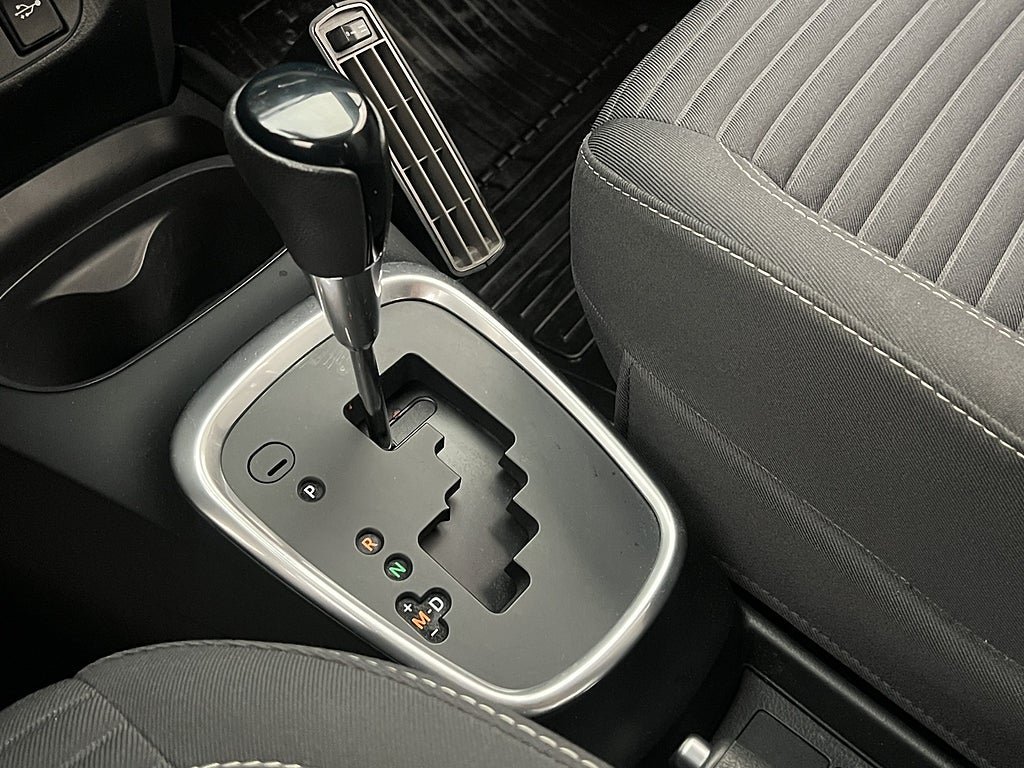 Vehicle Image 21