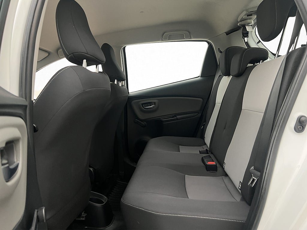 Vehicle Image 24