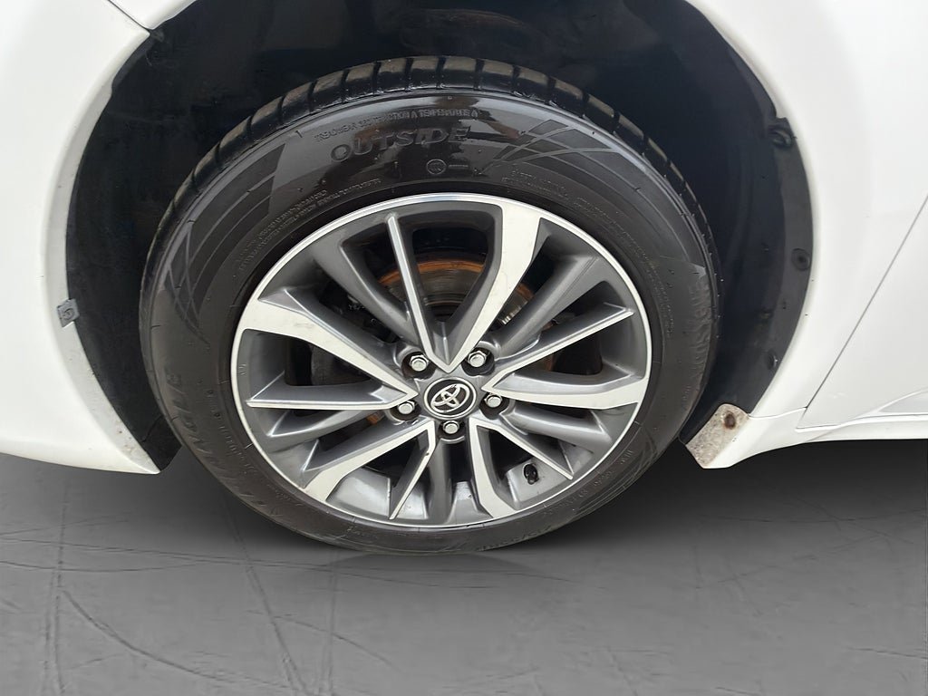 Vehicle Image 30