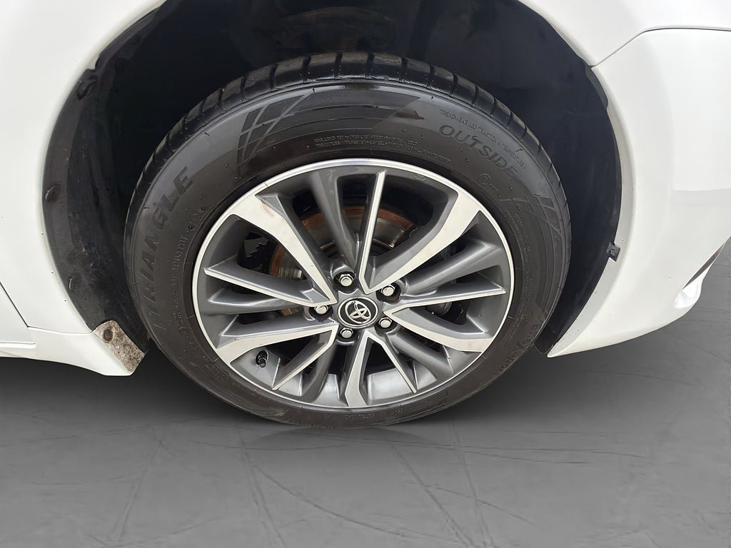 Vehicle Image 33