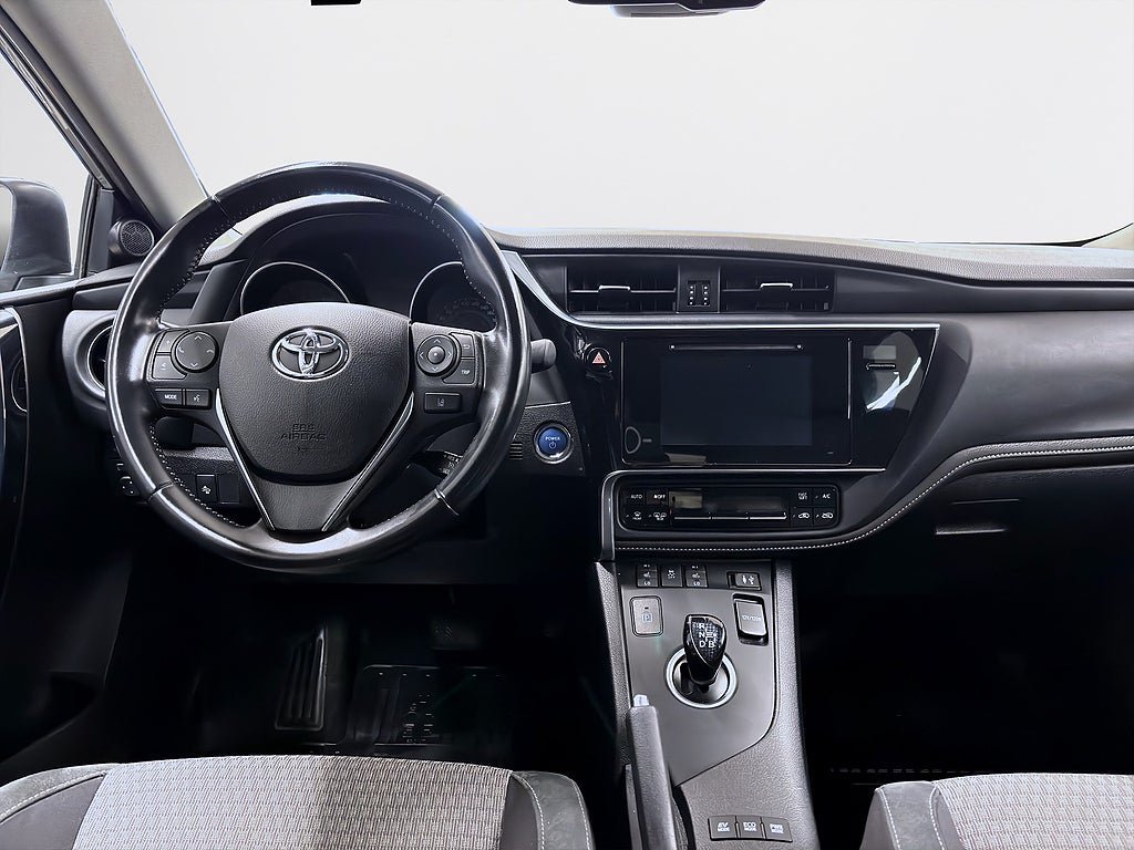 Vehicle Image 10
