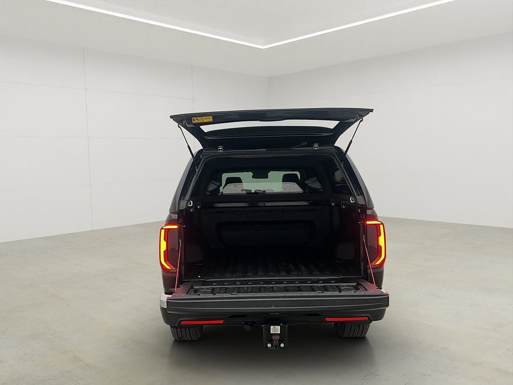 Vehicle Image 13