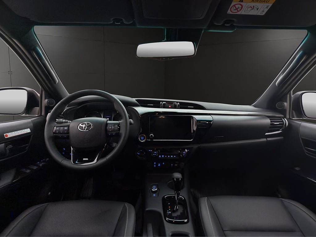 Vehicle Image 16