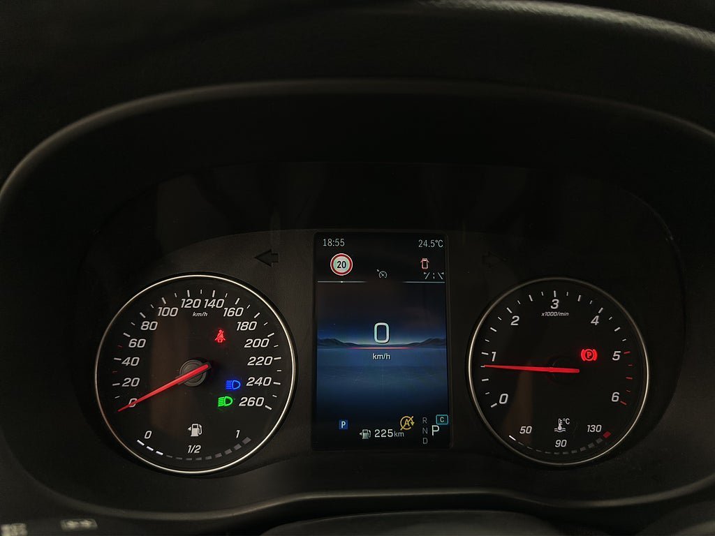 Vehicle Image 21