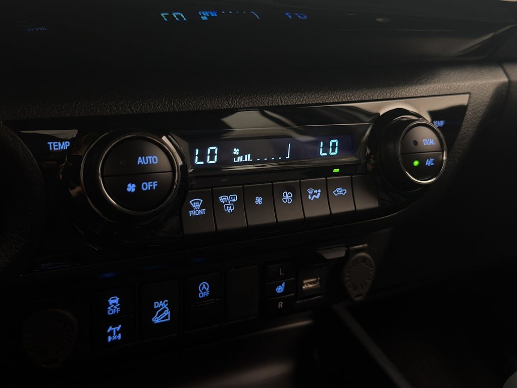 Vehicle Image 26