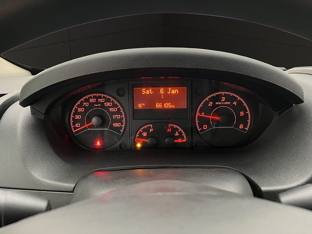 Vehicle Image 17