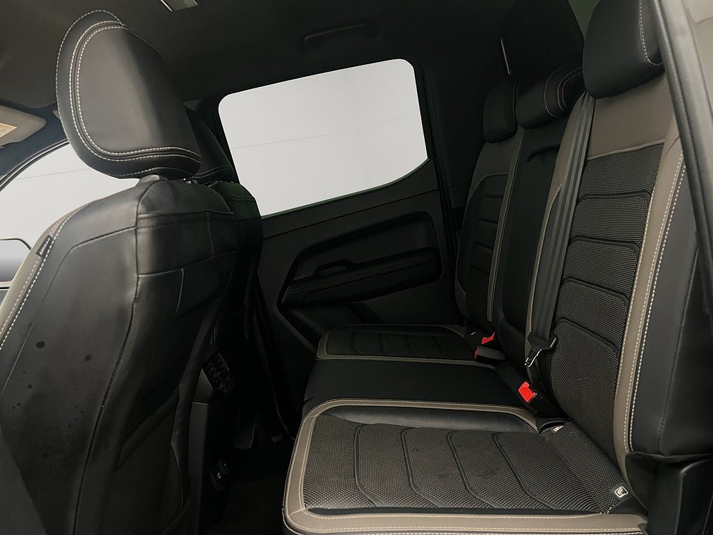 Vehicle Image 31